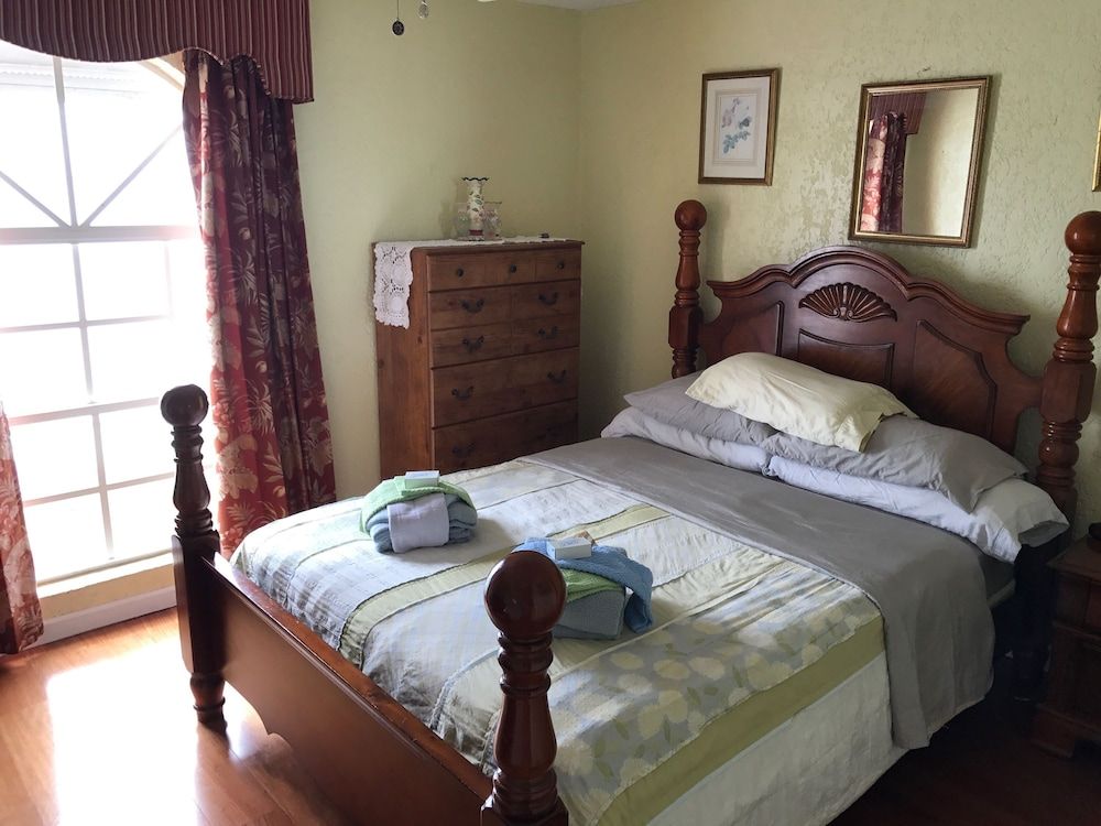 Delaporte Point Oceanfront Townhouse 2