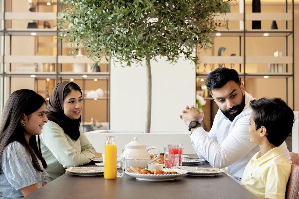 Fraser Suites AL Liwan 2