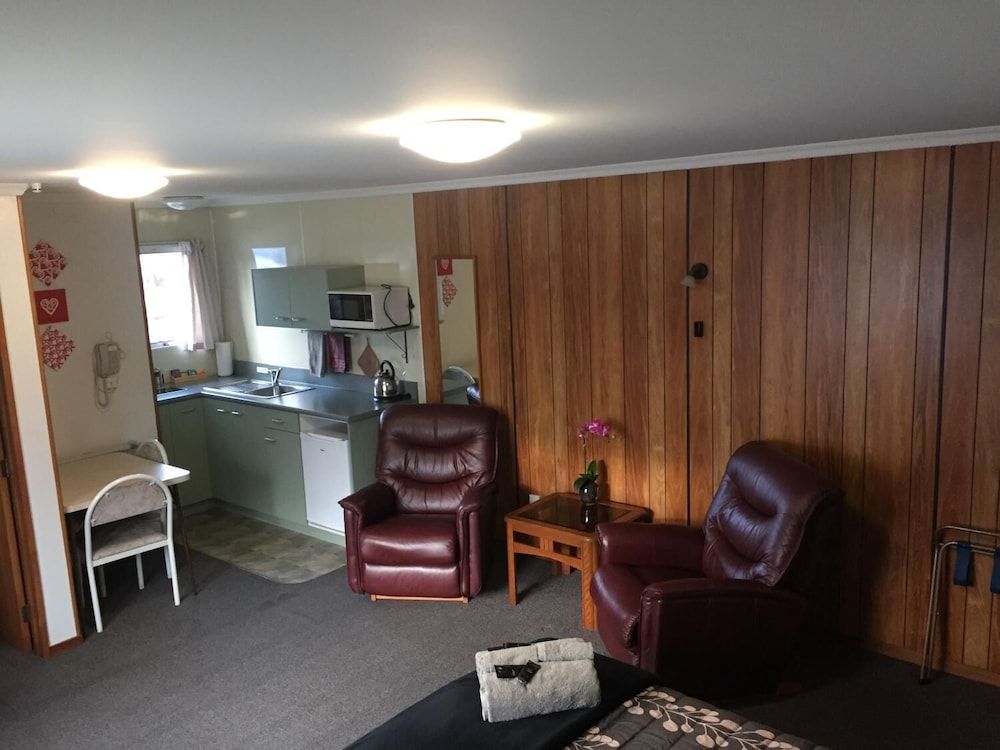 Alexandra Motor Lodge 2