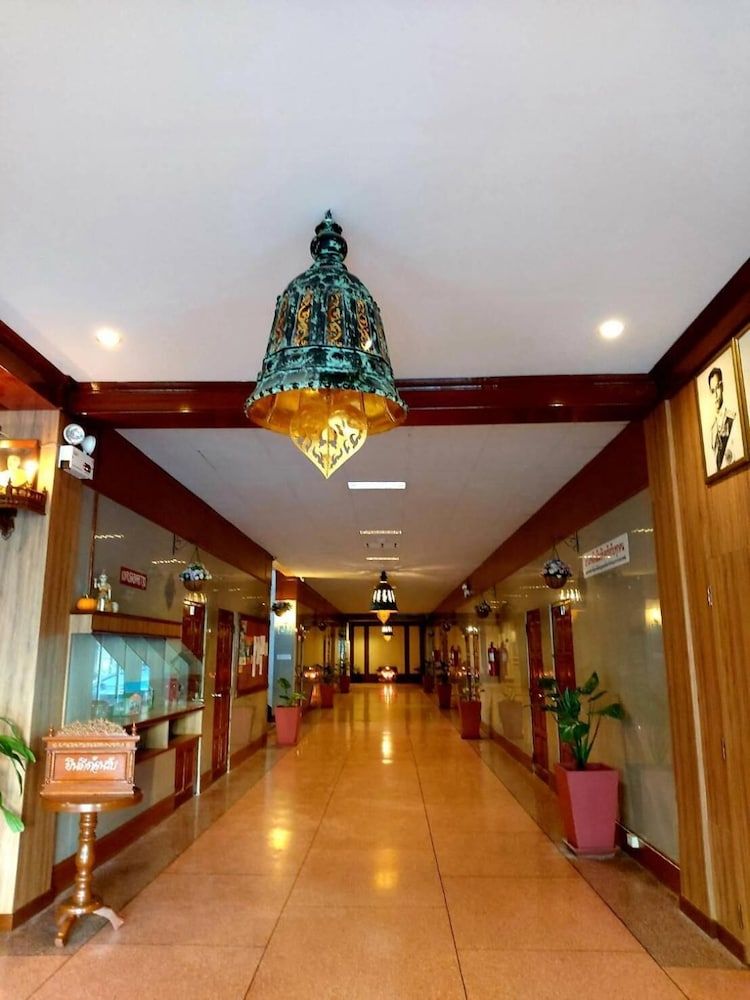 Suriwong Chumphon Hotel 3