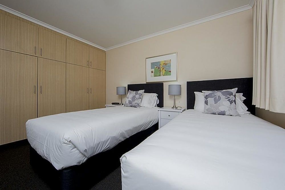 Accommodate Canberra - Kingston Court 2