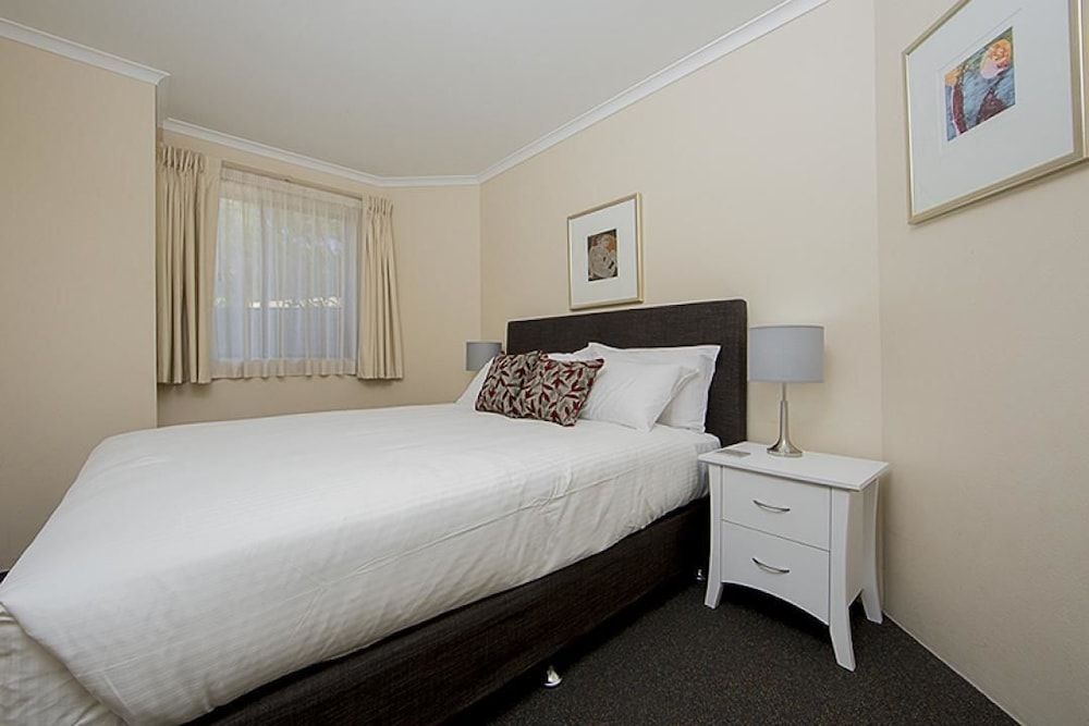 Accommodate Canberra - Kingston Court 3