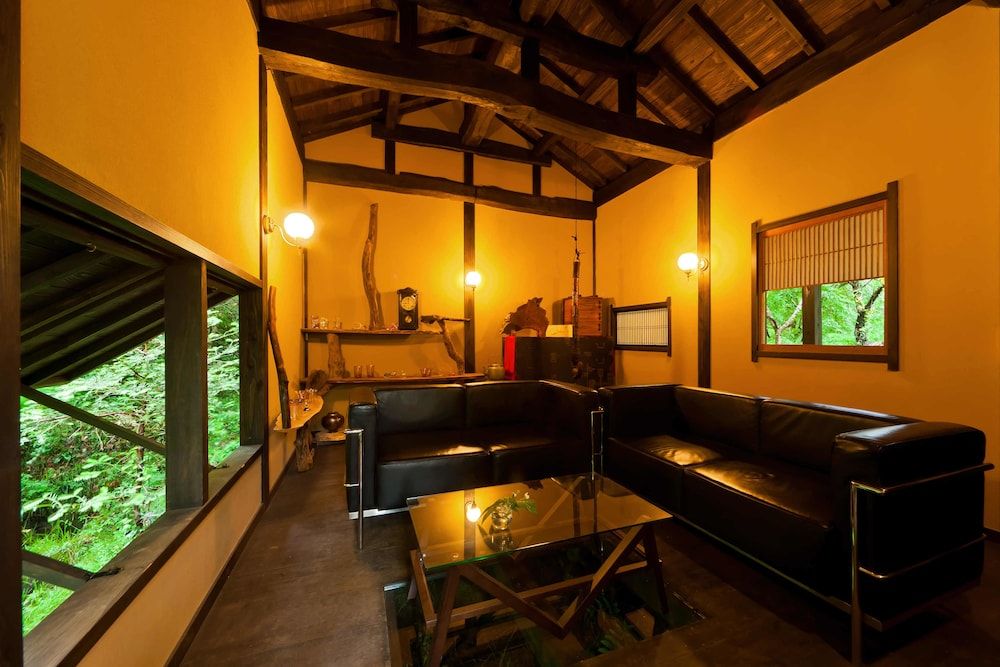 Hanarenoyado Sennomori 2