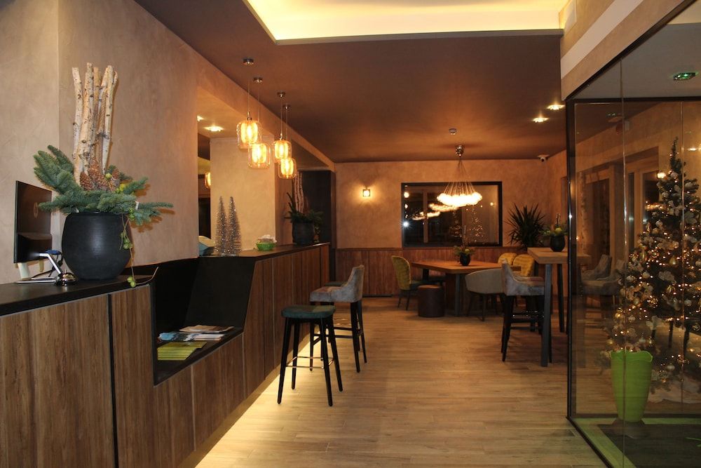 Harmony Suite Hotel 3