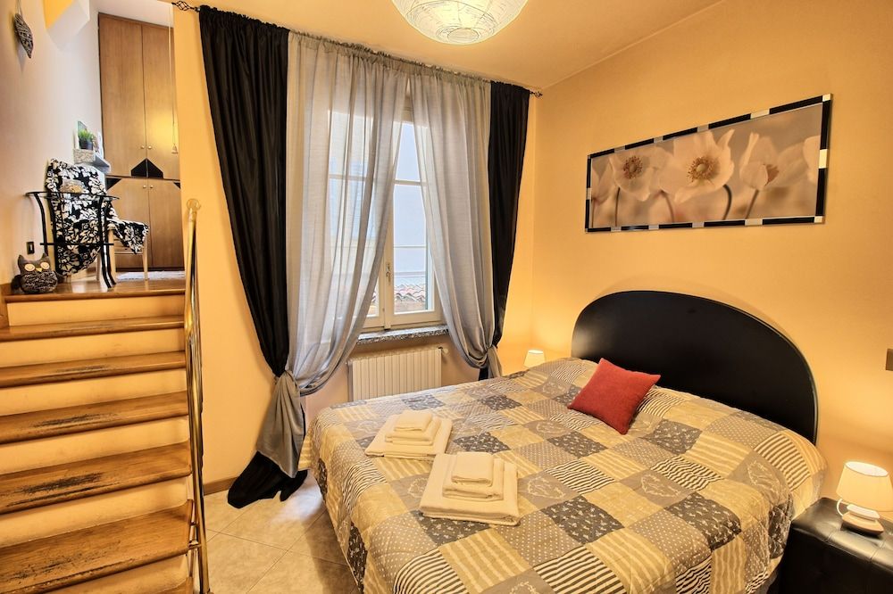 Logicasa Apartment Tower Gate 3