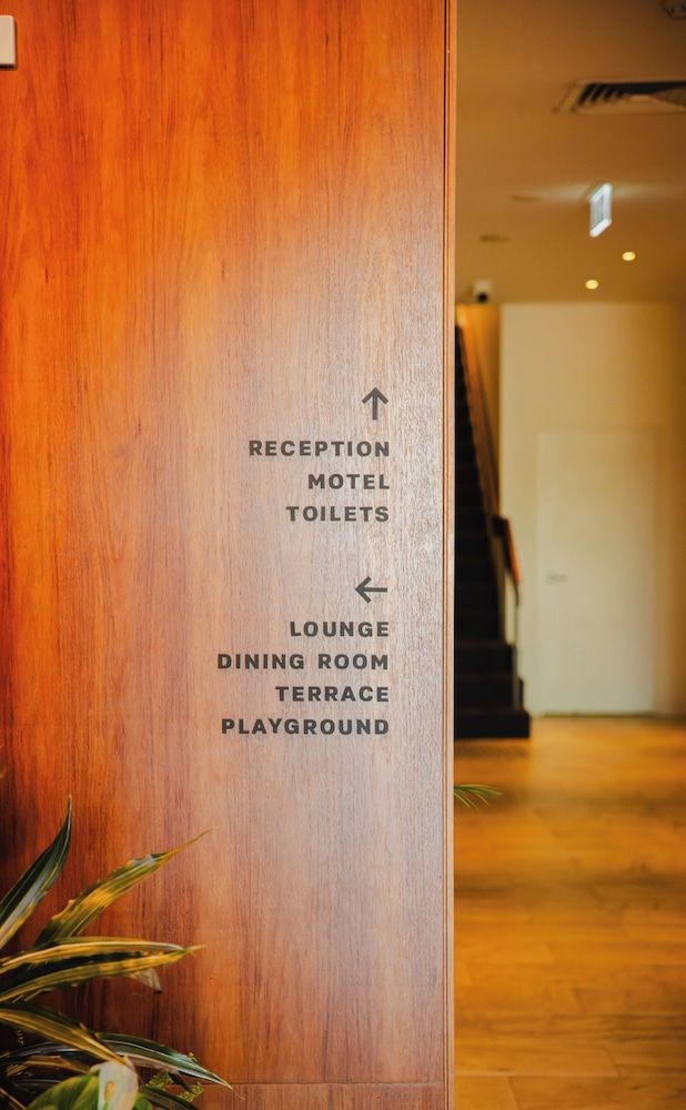 Shoreline Hotel 2
