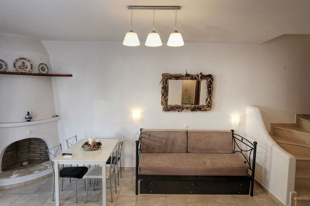 Anemonisia Deluxe Apartments & Mesonettes 3