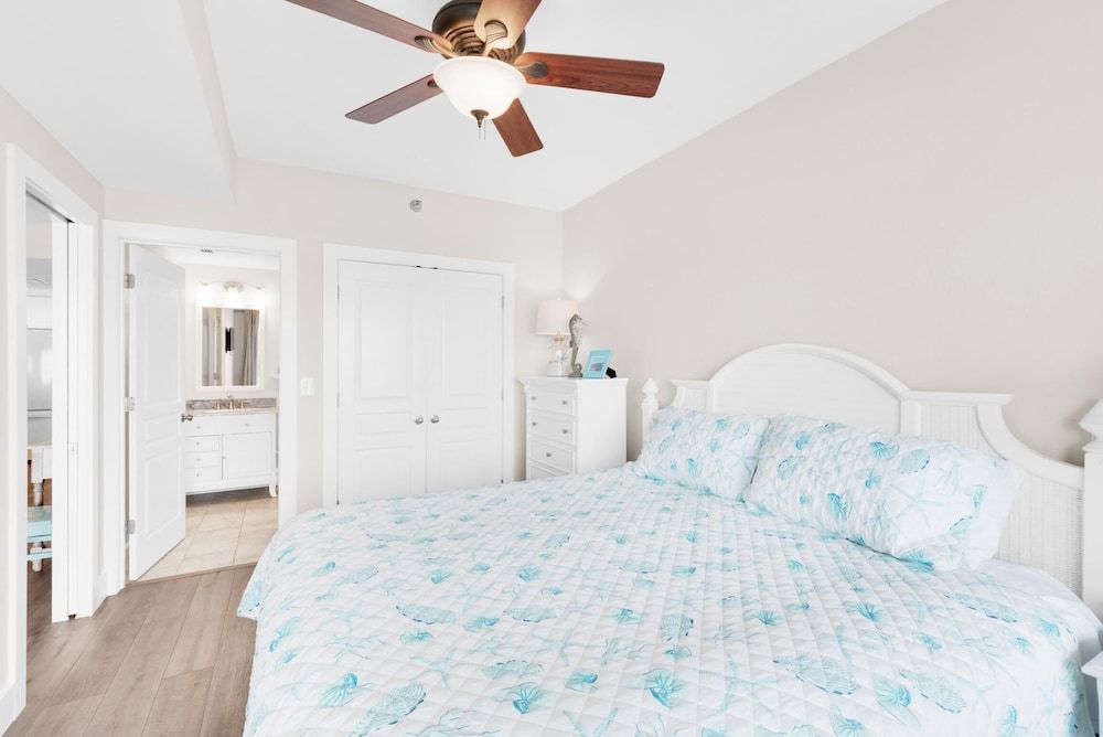 Emerald Isle Unit 406 2