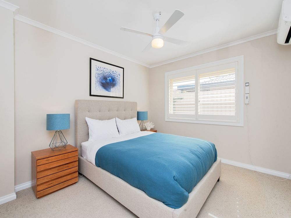 Occy's at Fingal Bay 2