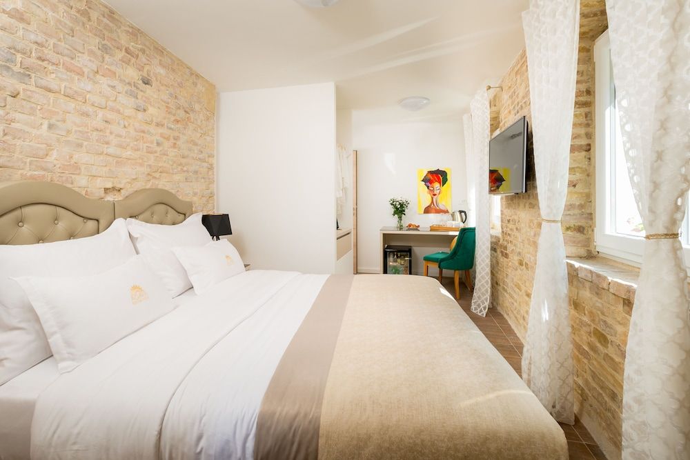 Agava Lux Rooms & Pool 2