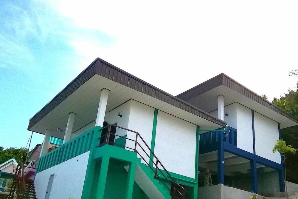 Neutron Bungalow -1 estrellas en Chonburi