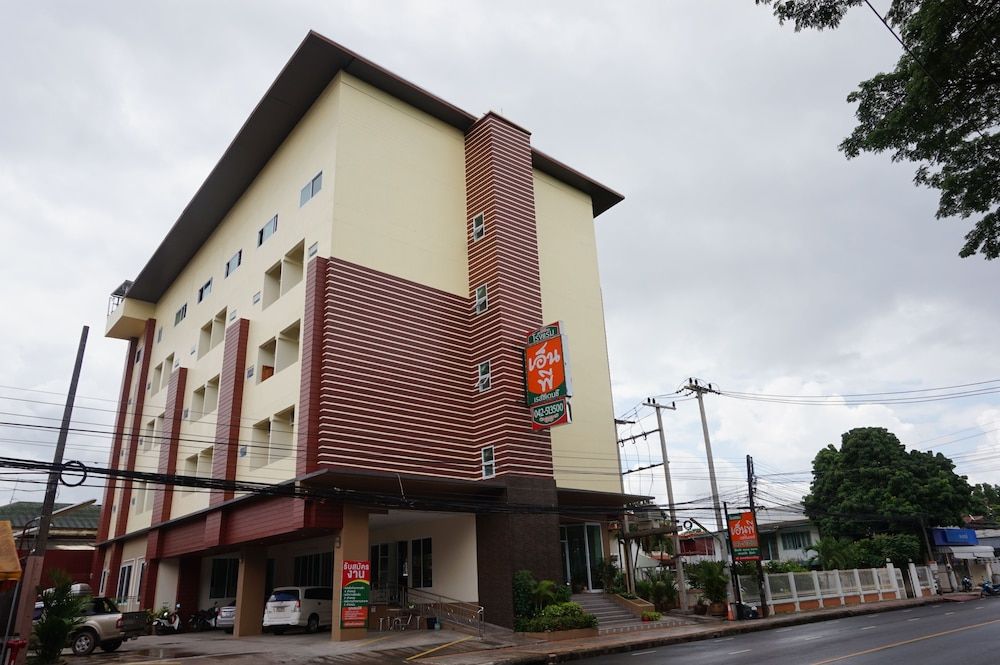 NP Residence -1 estrellas en Nakhon Phanom