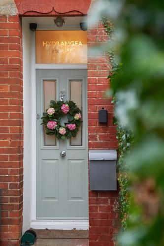 Hydrangea House - Luxury Hideaway with Hot Tub - Sleeps 10 - Pets Welcome! 3