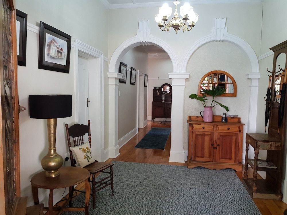 Bauhenia Guesthouse 2