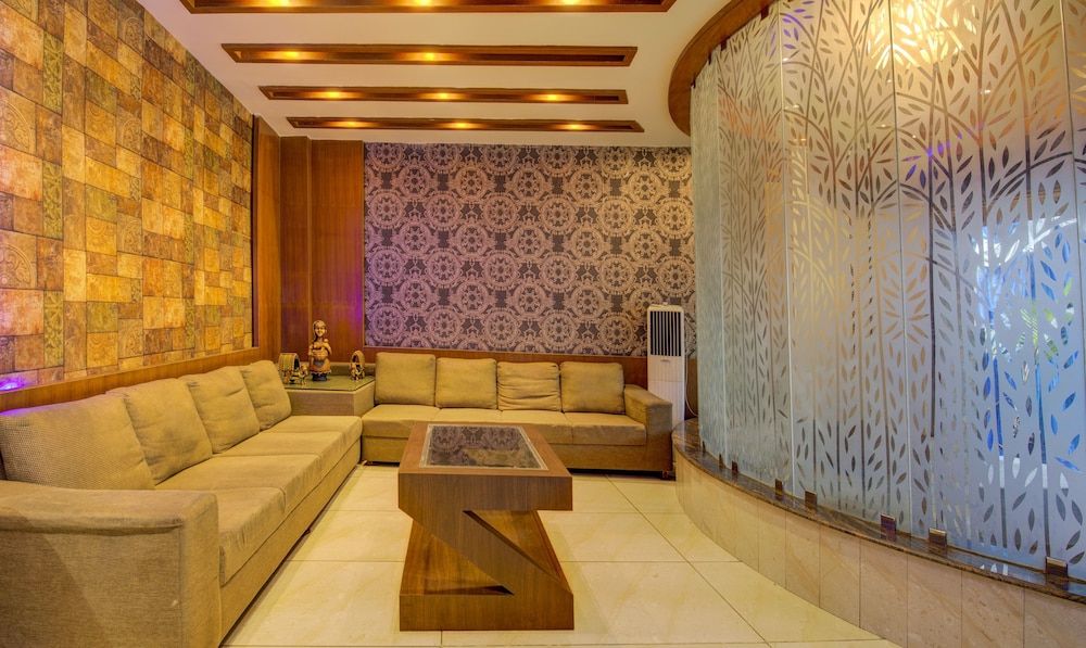 Treebo Archie Regency 3