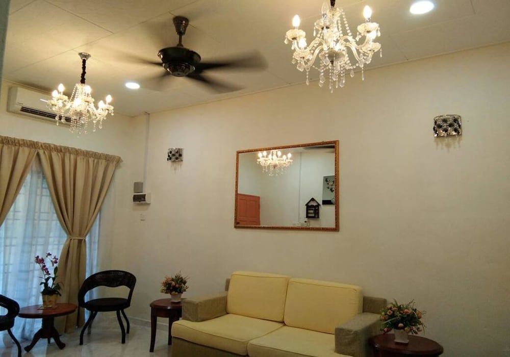 Ainis Guest House at The Lost World of Tambun 2