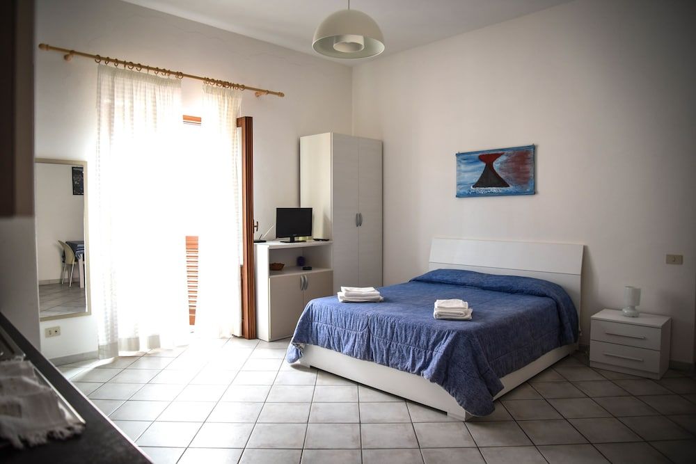 Malvasia 70 -1 estrellas en Lipari