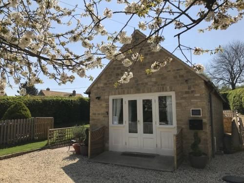 Cherry Tree Cottage in idyllic Cotswold village 3 estrellas en Chipping Norton