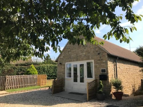 Cherry Tree Cottage in idyllic Cotswold village 2