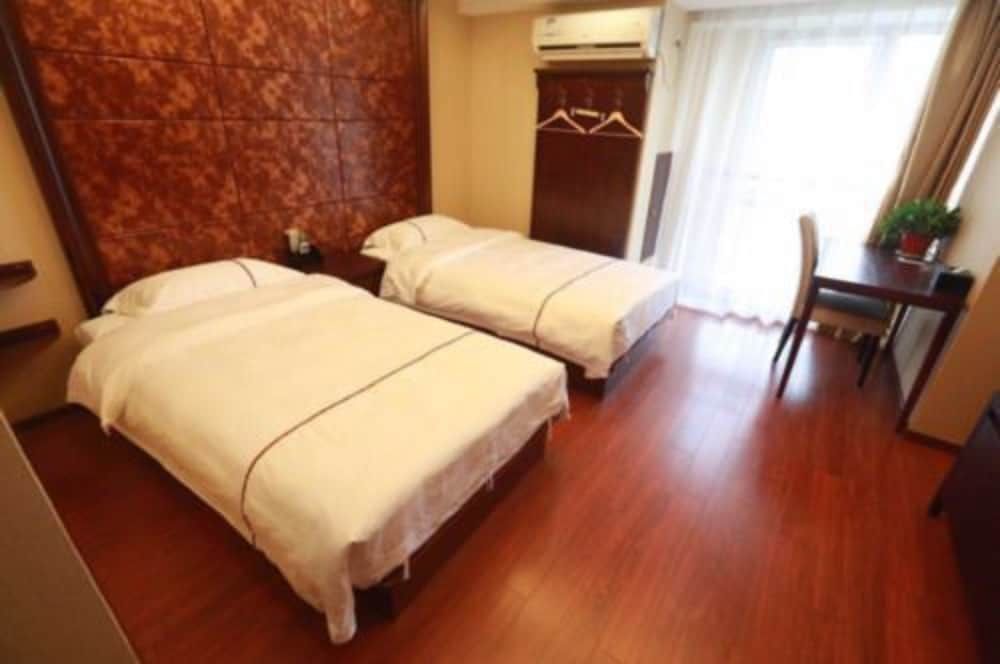 Huaqing Aegean Inter Hot Spring Resort 2