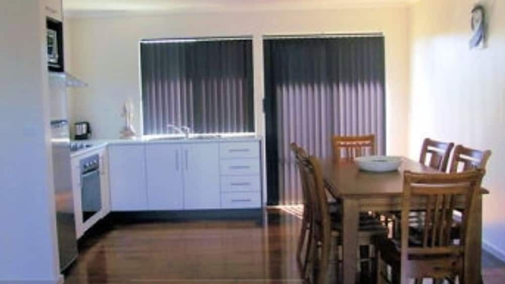 Glenaire apartments at Pontifex