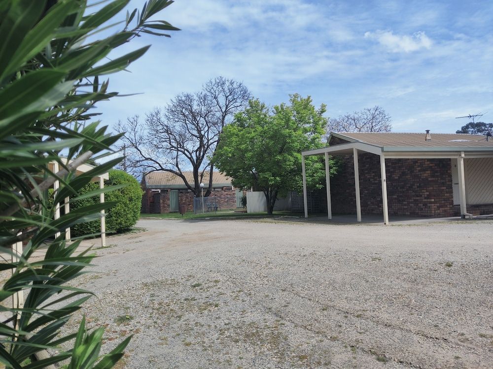 Belvoir Village Motel & Apartments Wodonga 2