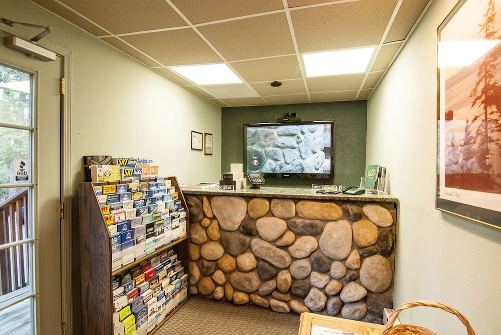 North Lake Lodges & Villas 2