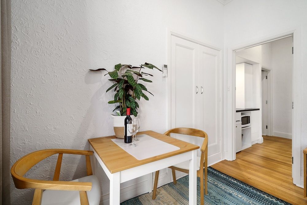 Benson House & Benson Lodge 3