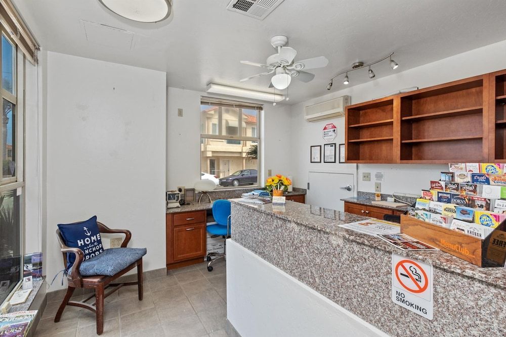 Beach House Inn & Suites 2