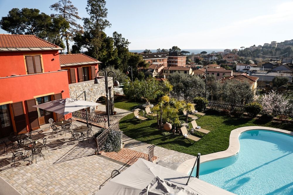 Leonardo Resort -1 estrelas em Imperia