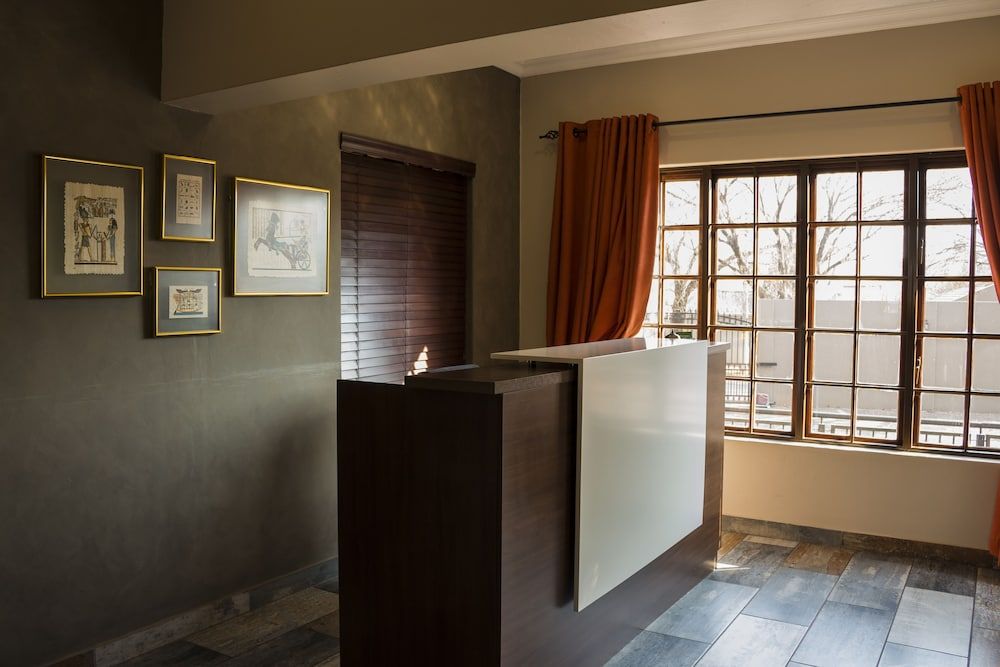 Ruth Avenue Guest House 3