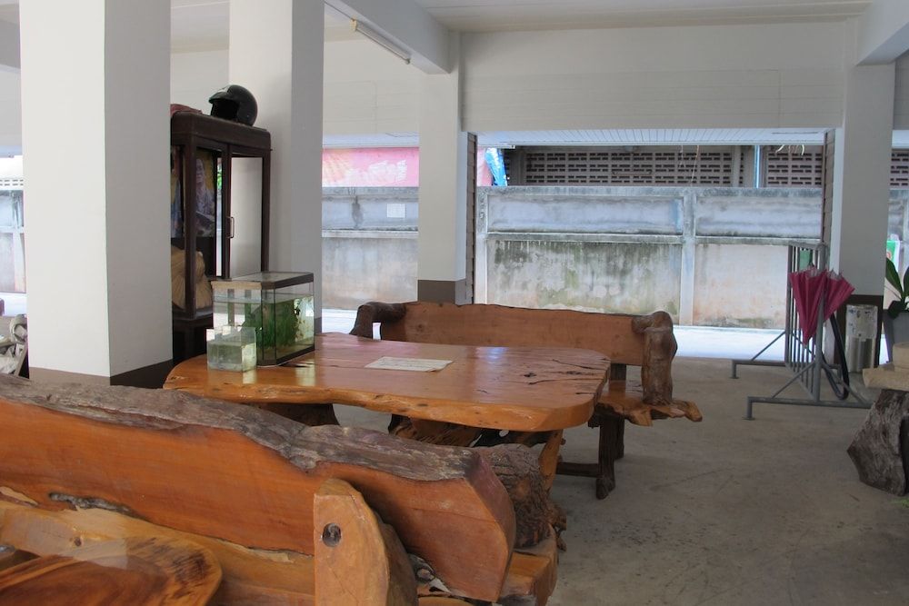 Pattara Apartment Suratthani 3