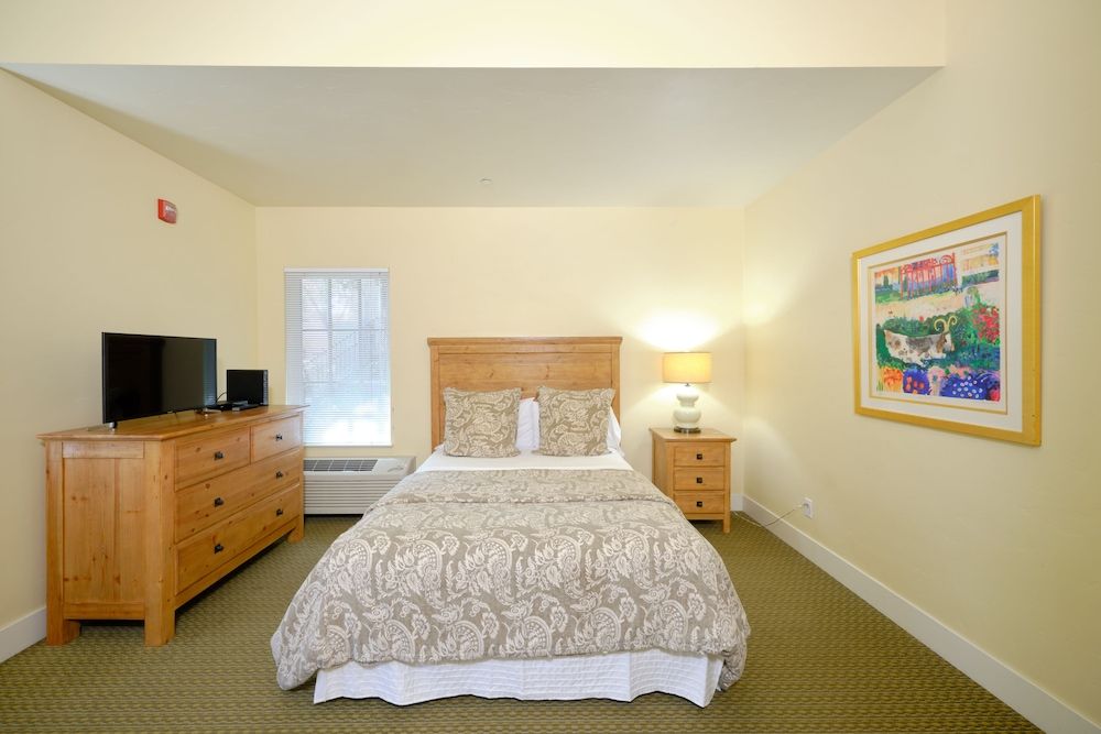 Calistoga Inn Restaurant and Brewery 3