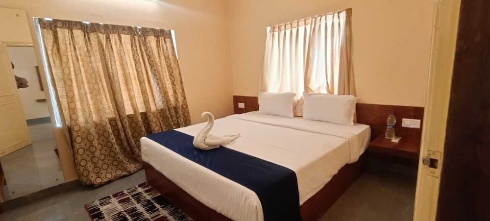 Hotel Sagar Tarang (Berries Group) 3