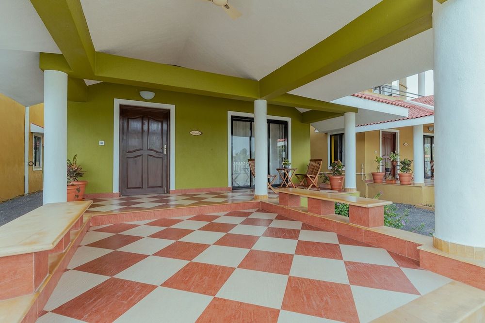 TreeHouse Blue Hotel & Villas 2