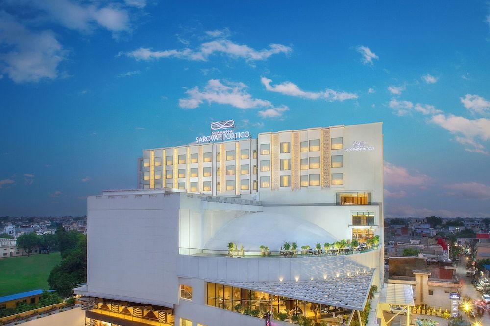 Nirvana Sarovar Portico Gorakhpur 4 estrellas en Gorakhpur