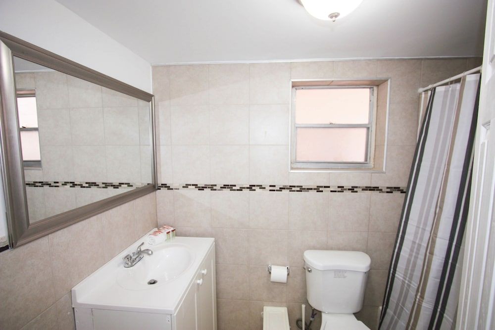 Sunny Isles Apartments by MiaRentals 2