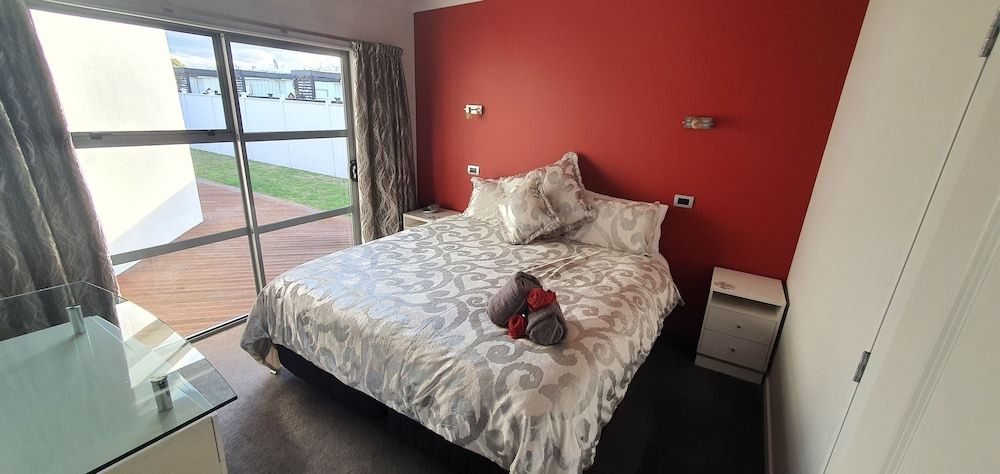 De Vine Martinborough 26 Cologne St 2