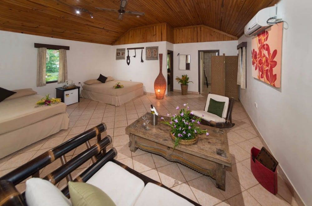 Waidroka Bay Resort 3