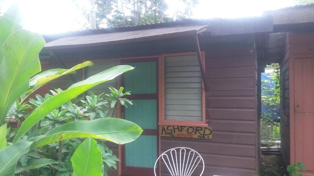 Firefly Beach Cottages and Suites 3