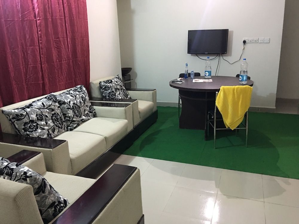 AMtec Fazilla Castle -1 estrellas en Dhaka