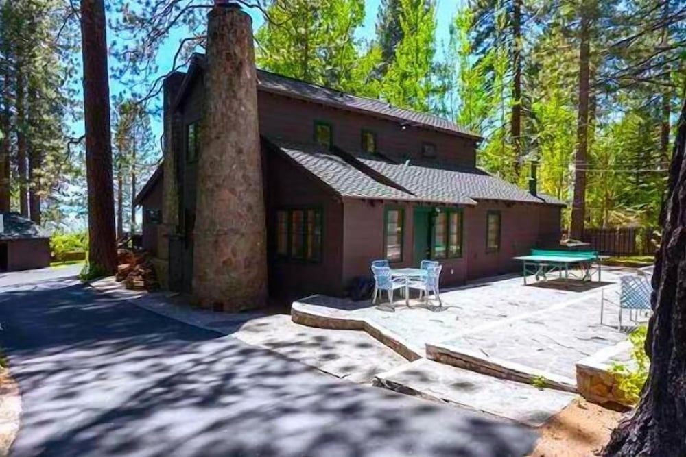 Twin Top Lodge -1 étoiles à Incline Village