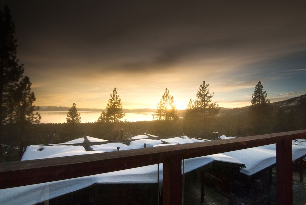 Tahoe Chaparral -1 étoiles à Incline Village