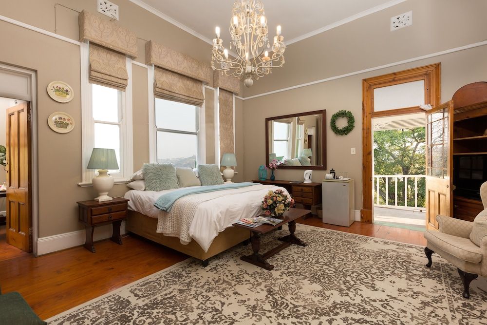 Royston Hall Guesthouse