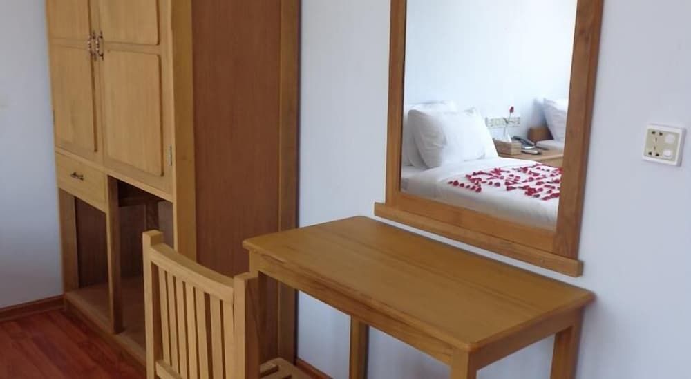 Golden Lotus Inle Hotel 3