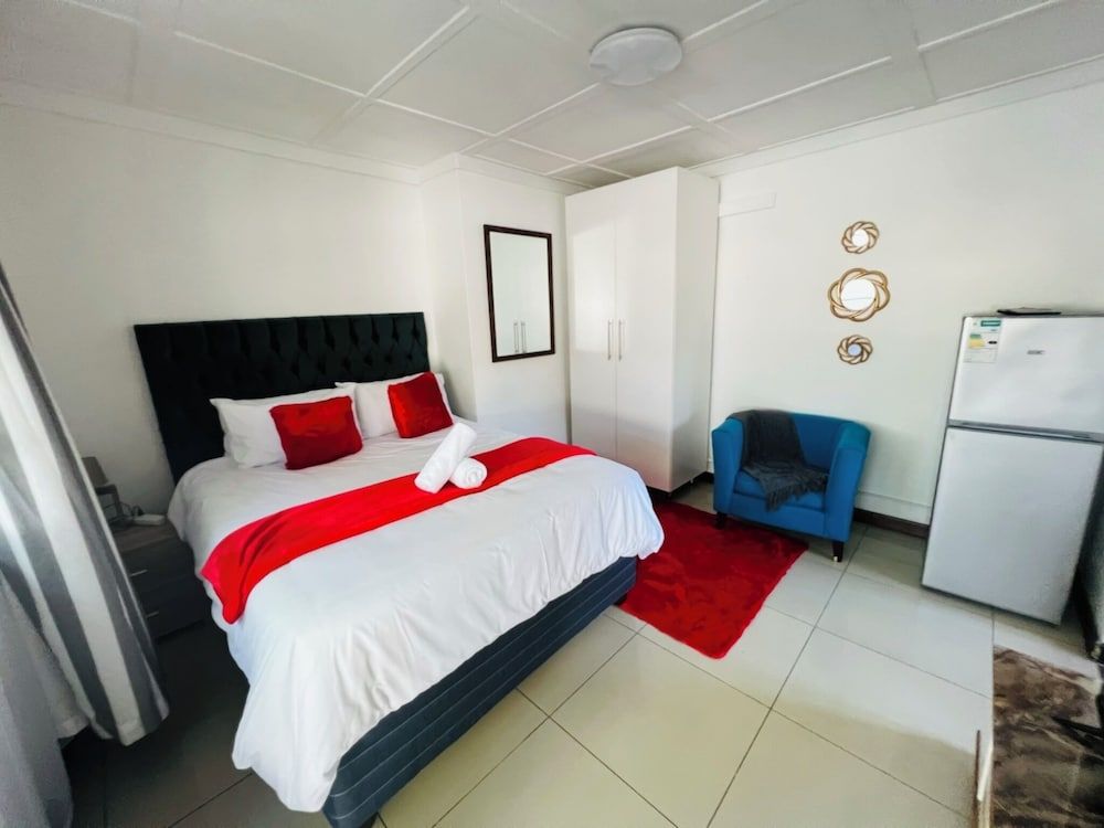 Safi Self-Catering Suites 3