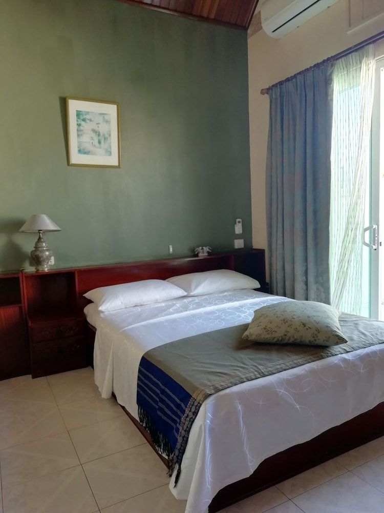 La Joliette Bungalow - Opposite Pereybere Beach 3