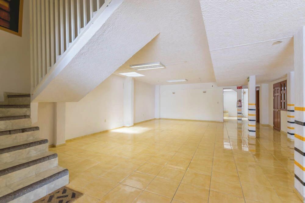 Suites Poliforum Inn 2