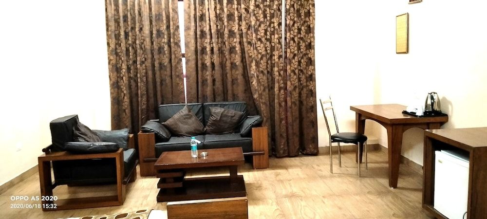 M Square Premier, a unit of BK Castles 3