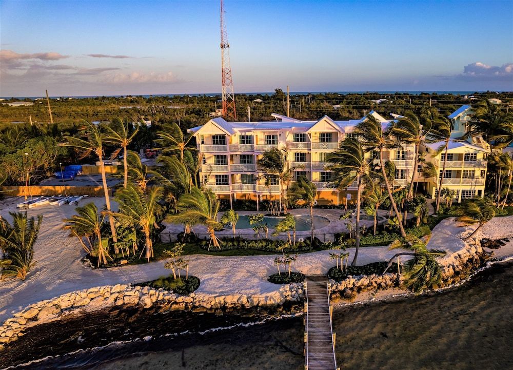 Grassy Flats Resort & Beach Club 1